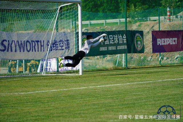 17岁高中生赵松源成功入选中国国家足球队